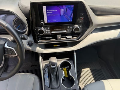2023 Toyota Highlander Hybrid Base