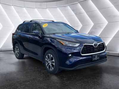 2023 Toyota Highlander Base