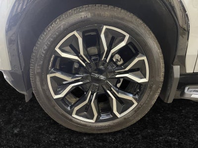 2024 GMC Sierra EV Denali Edition 1