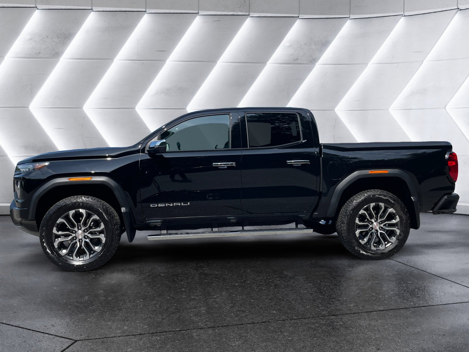 2025 GMC Canyon Denali