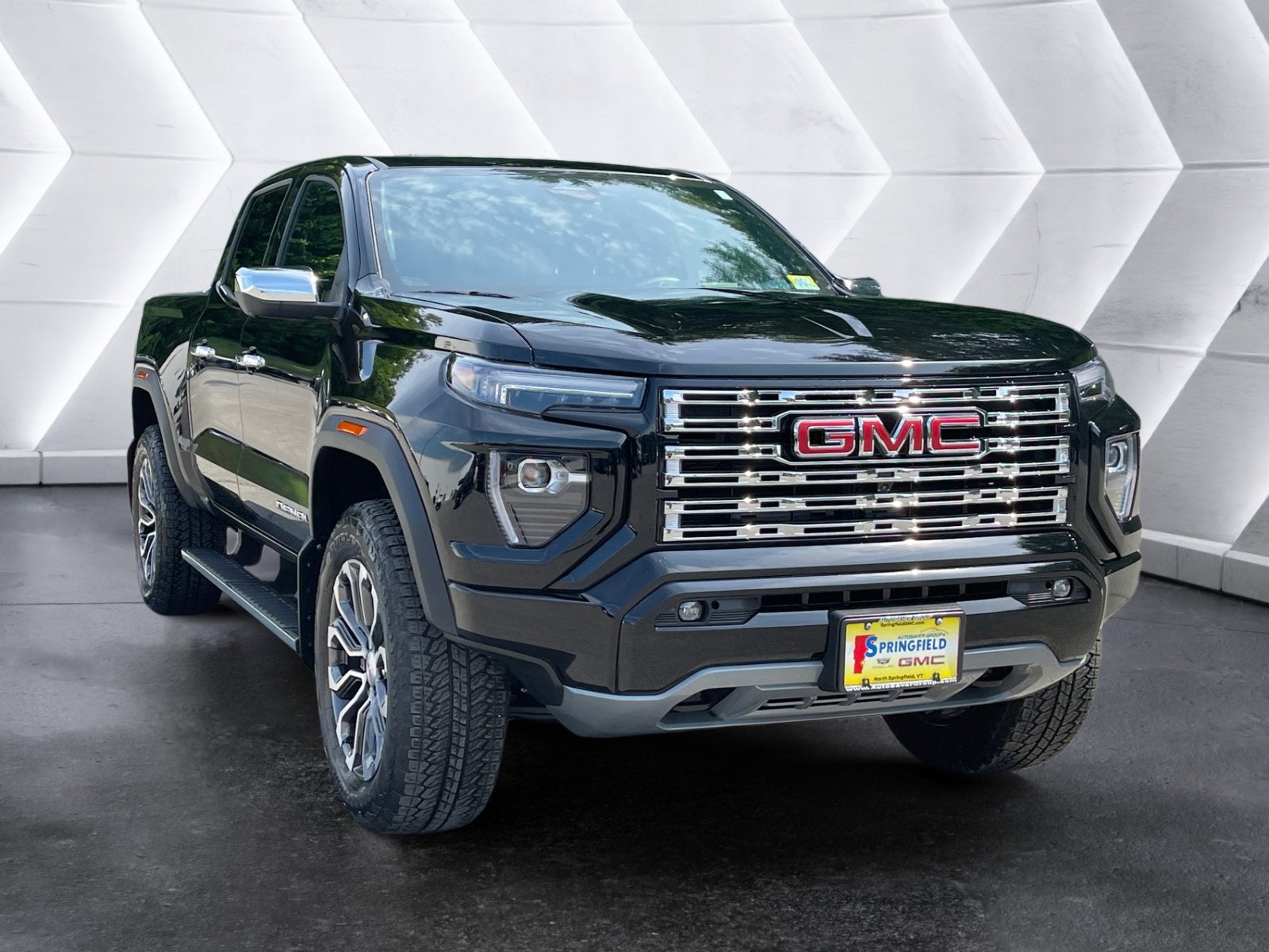 2025 GMC Canyon Denali
