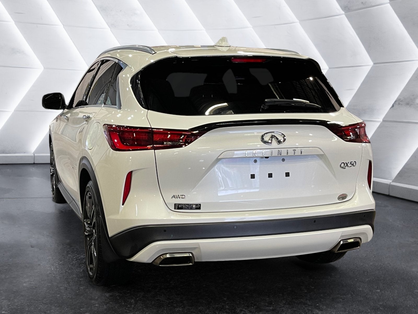 2022 INFINITI QX50 LUXE