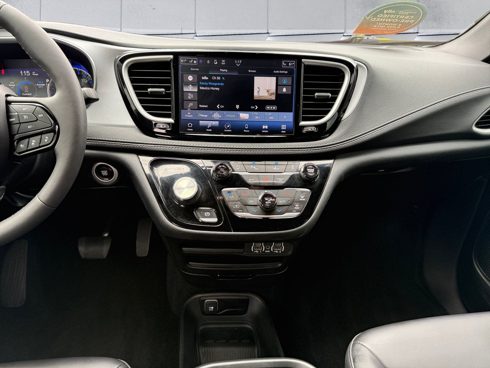 2024 Chrysler Pacifica Touring L
