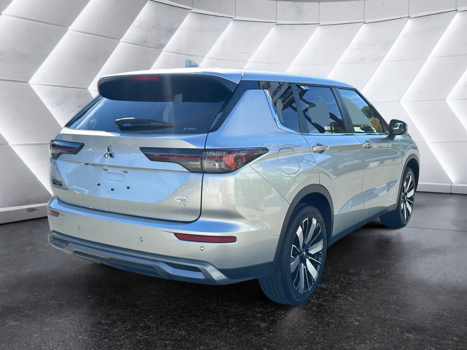 2025 Mitsubishi Outlander SE