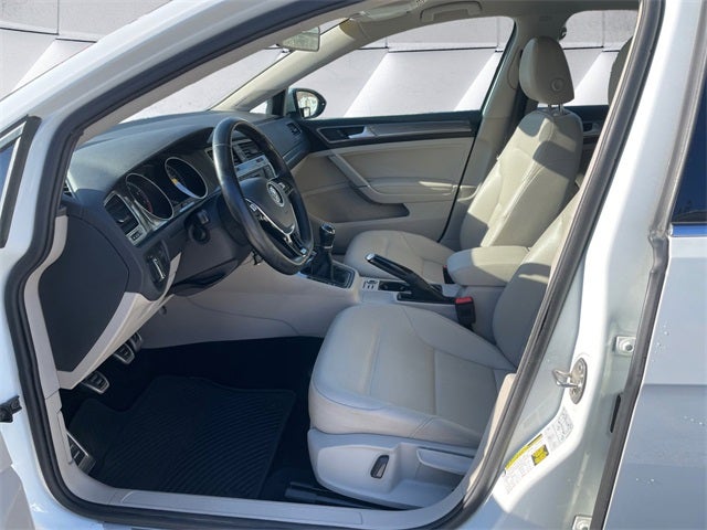 2017 Volkswagen Golf Alltrack 4Motion