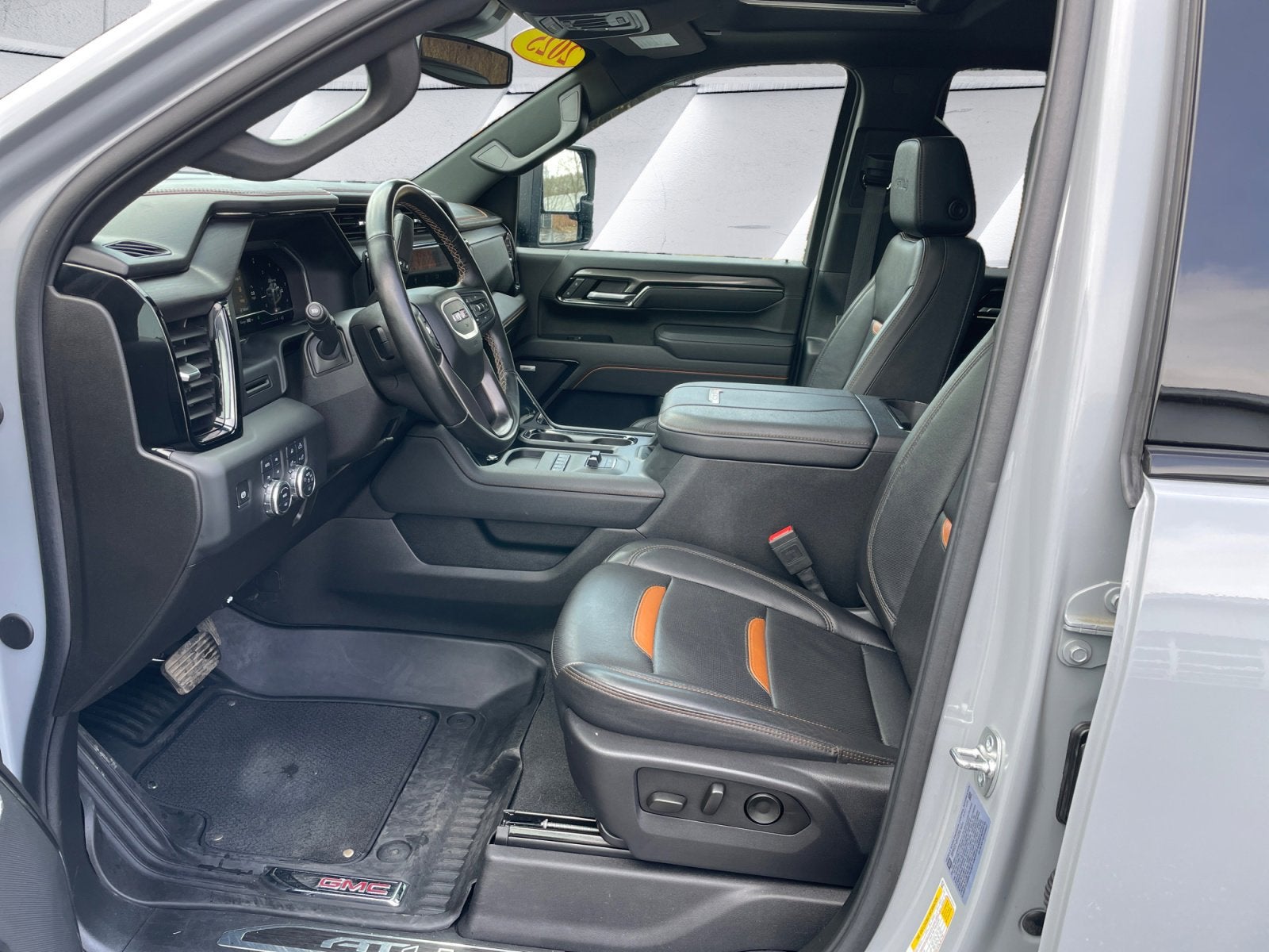 2025 GMC Sierra 3500 HD AT4