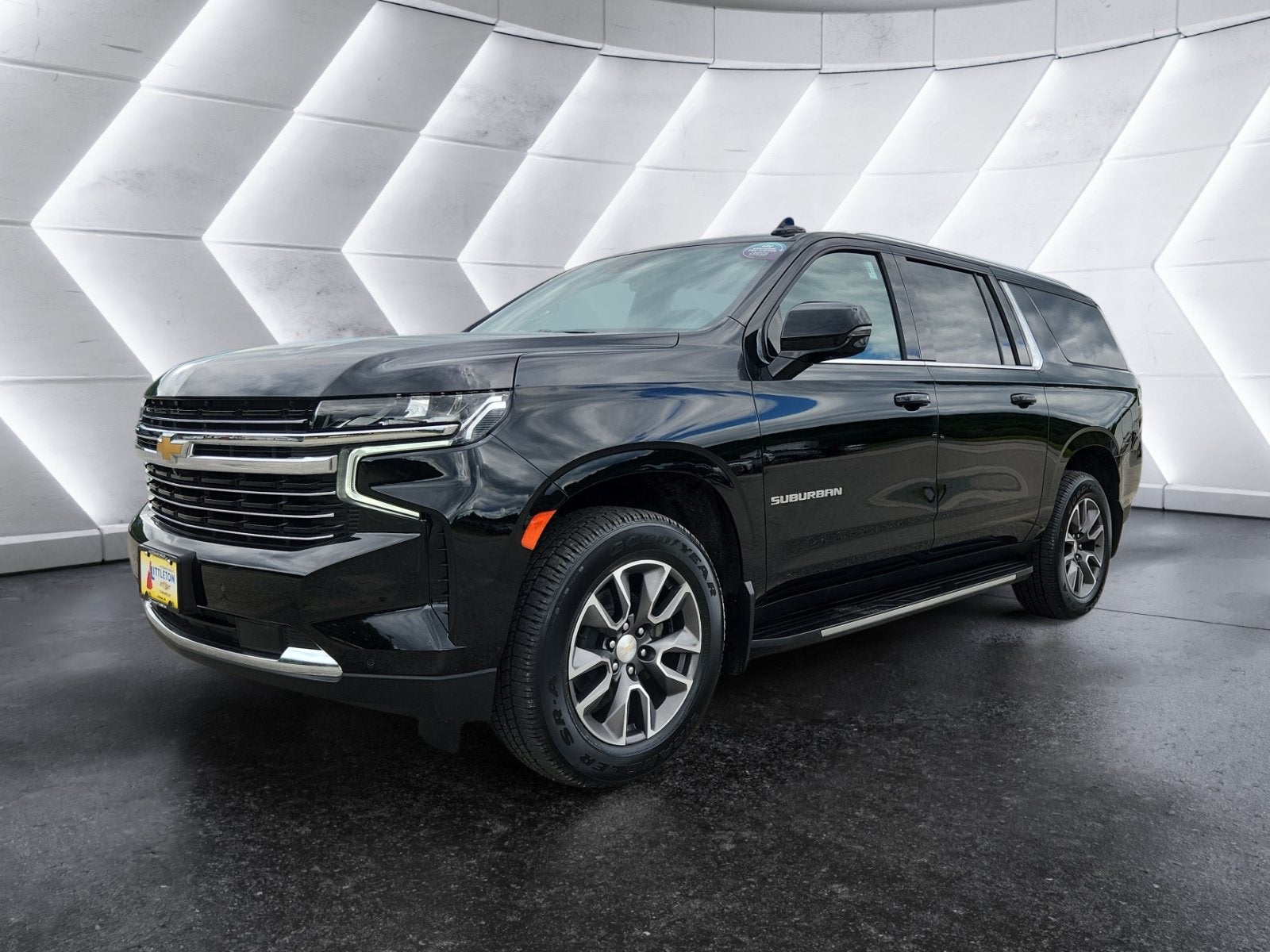 2023 Chevrolet Suburban LT
