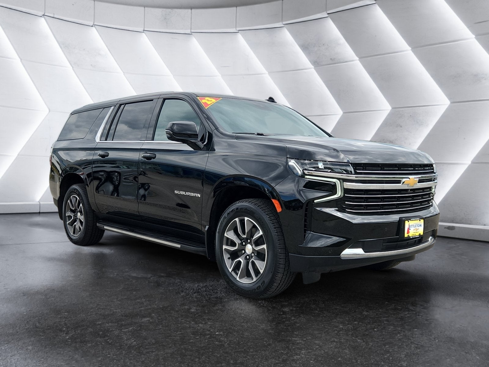 2023 Chevrolet Suburban LT