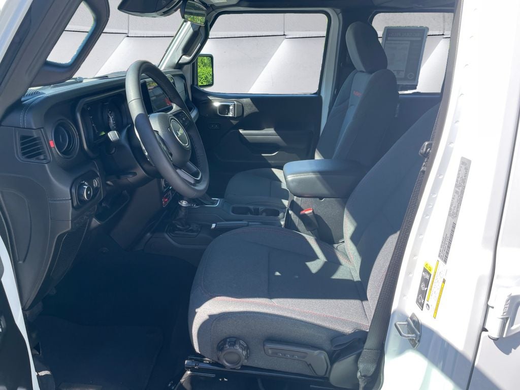 2025 Jeep Wrangler 4-Door Rubicon - Photo 11