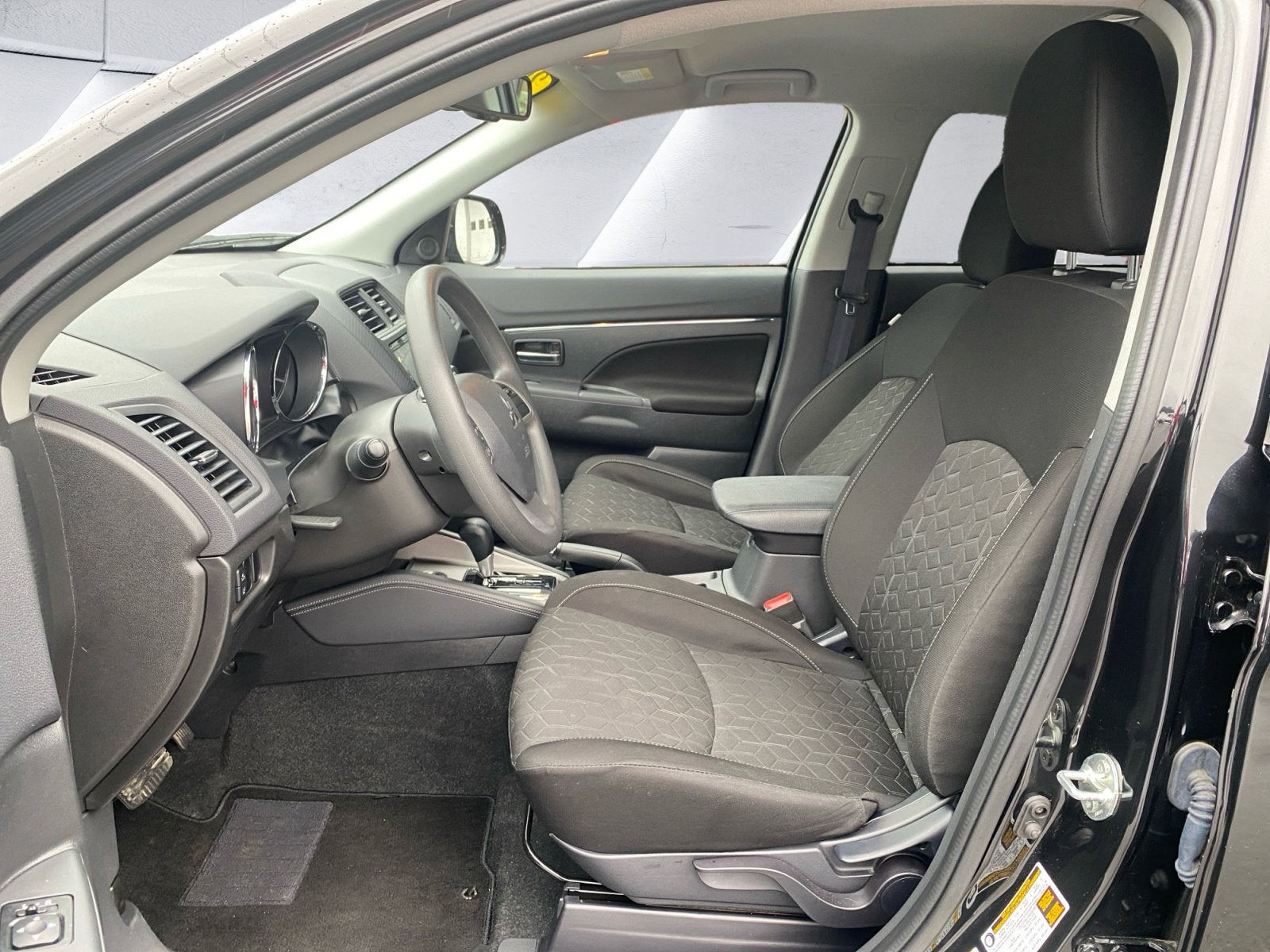 2024 Mitsubishi Outlander Sport Base