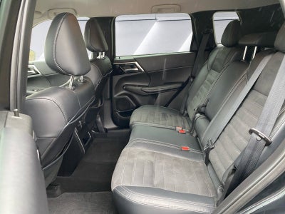 2022 Mitsubishi Outlander Base