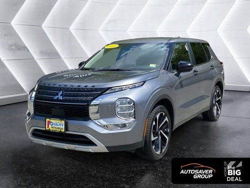 2022 Mitsubishi Outlander Base