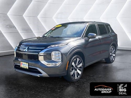 2025 Mitsubishi Outlander Base