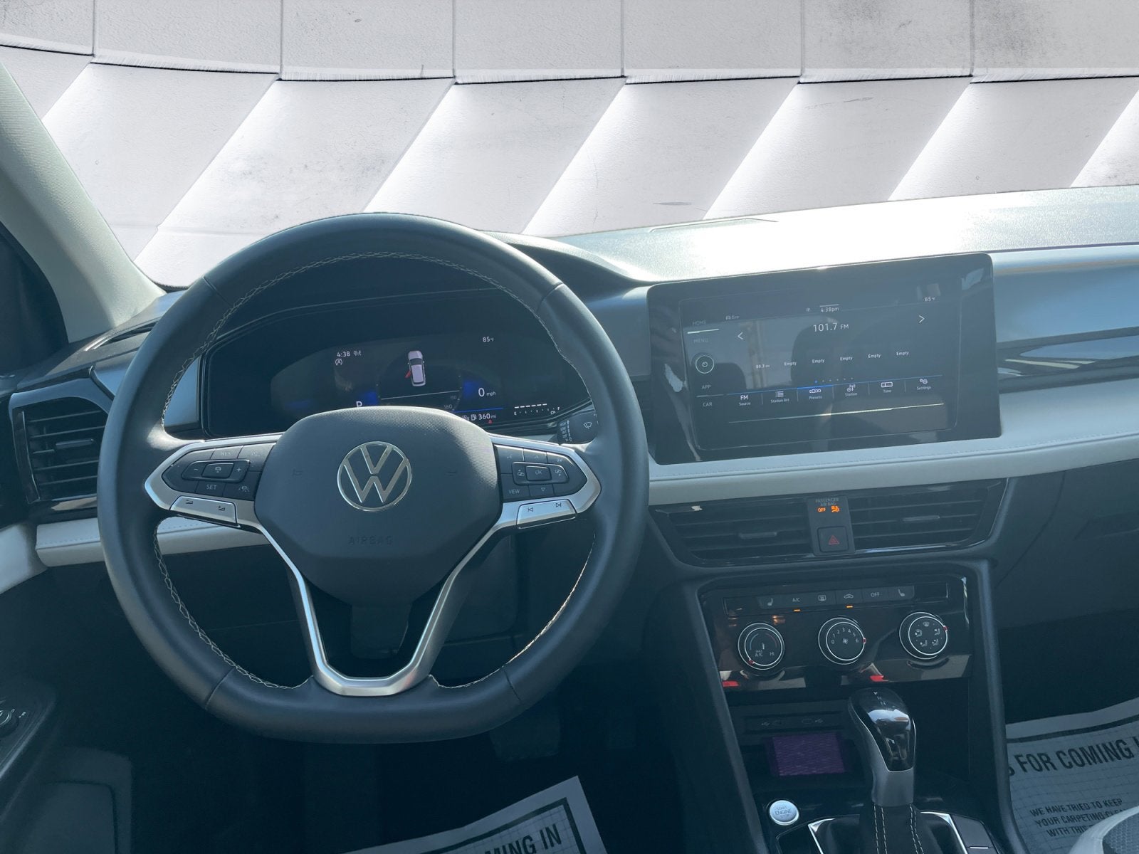 2025 Volkswagen Taos S