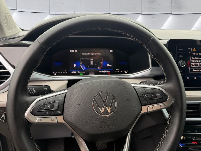 2025 Volkswagen Taos 1.5T SE