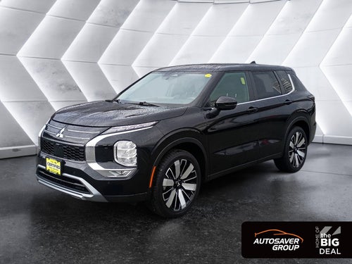 2025 Mitsubishi Outlander Base