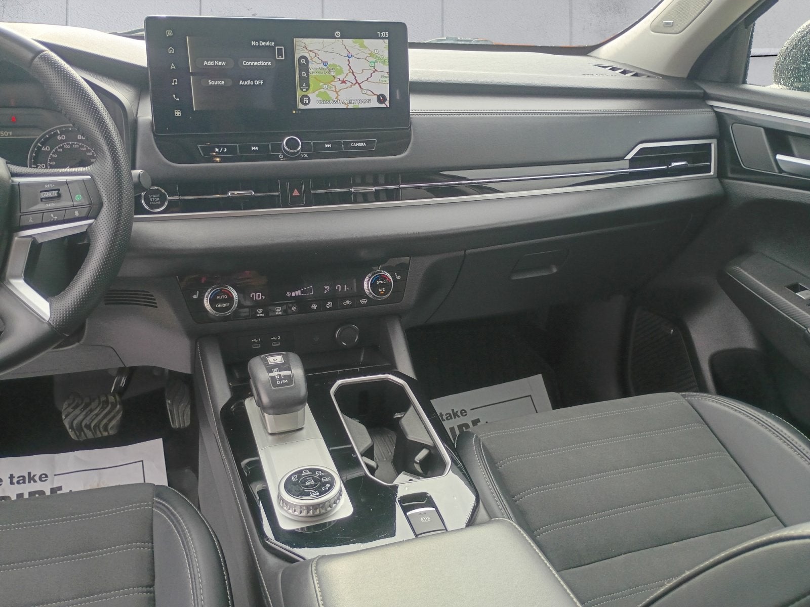 2025 Mitsubishi Outlander Base