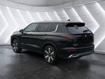 2025 Mitsubishi Outlander Base