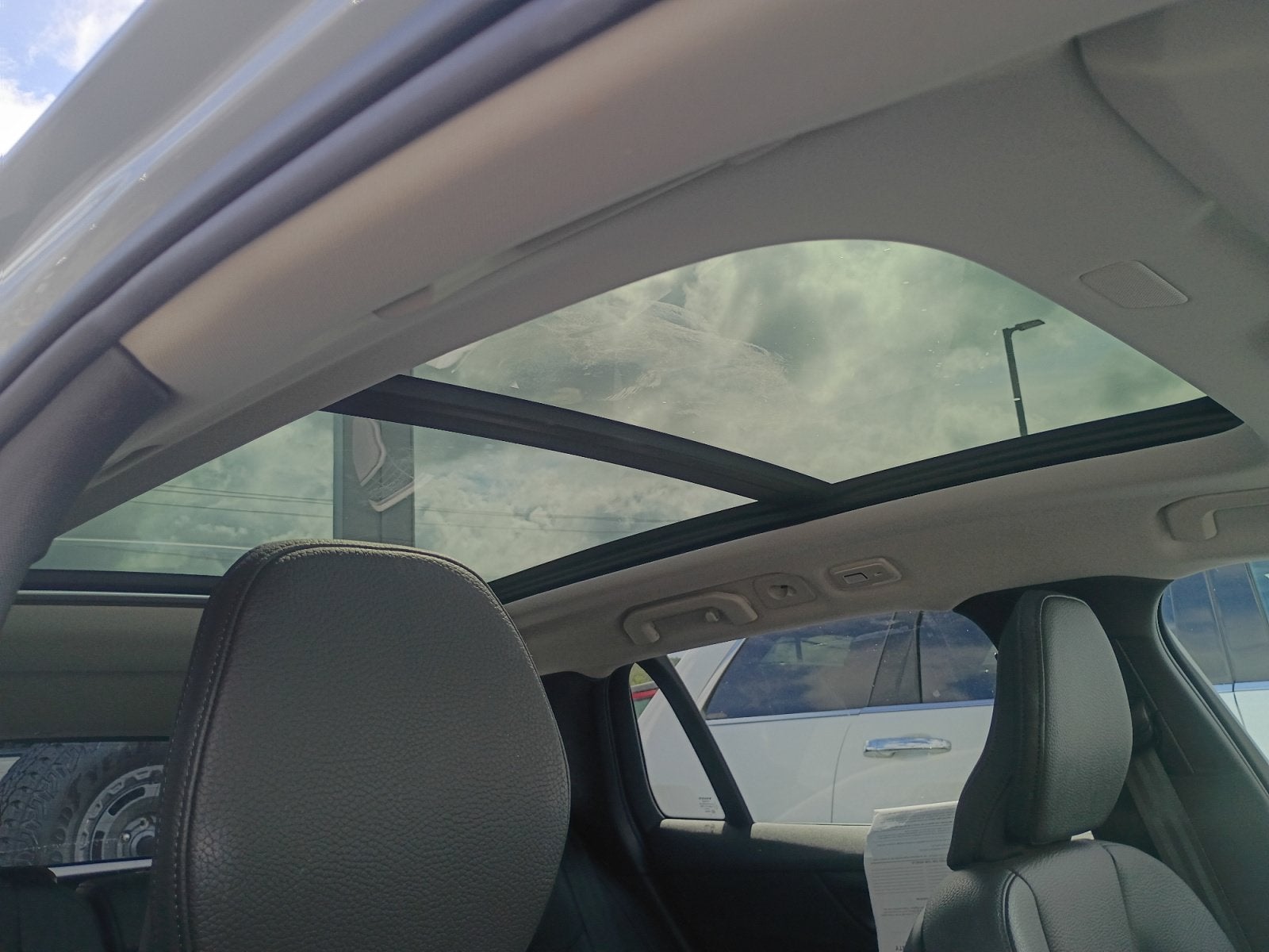 2025 Volvo V60 Cross Country B5 Plus